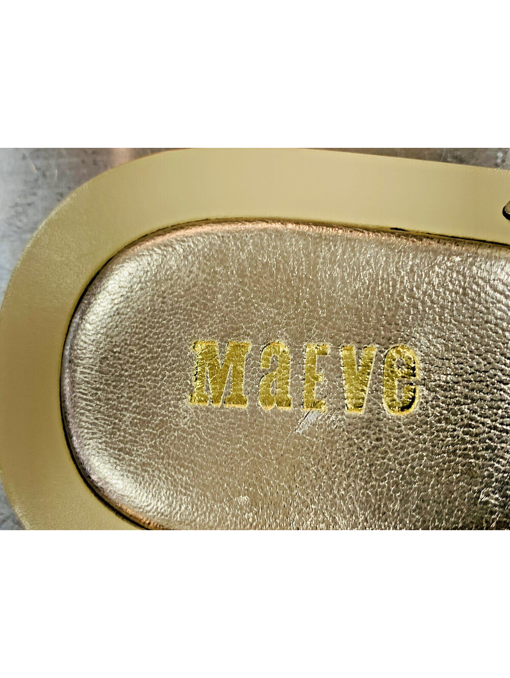 NEW ANTHROPOLOGIE Maeve Leather Puffy Knotted Sandals, Gold Metallic Leather 8 - Picture 5 of 10